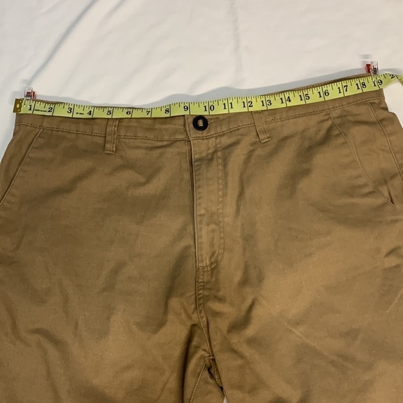 West 49 Slim Bermuda Shorts Size 36 Colour Camel - Picture 3 of 11